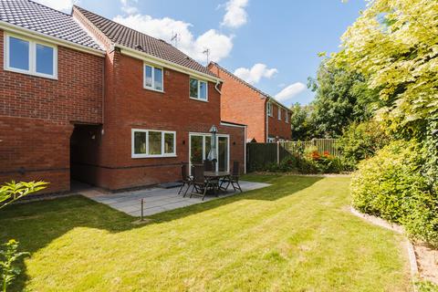 13 Gale Close, Lutterworth, LE17 4LL