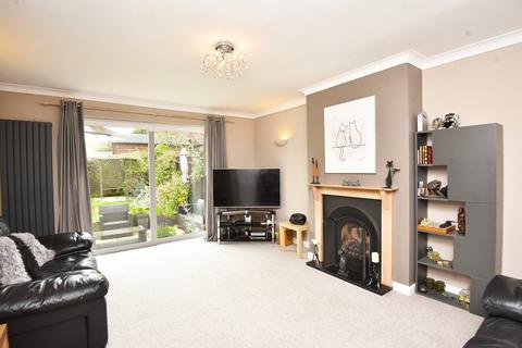 3 bedroom semi-detached bungalow for sale, Woodlands Close, Harrogate