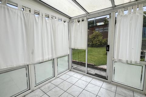 64 Bratton Road, Westbury, BA13 3ES