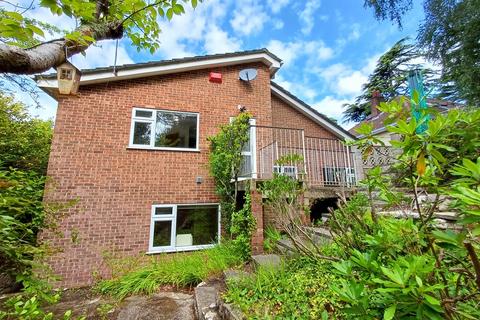 3 bedroom detached house to rent, Talbot Woods, Bournemouth