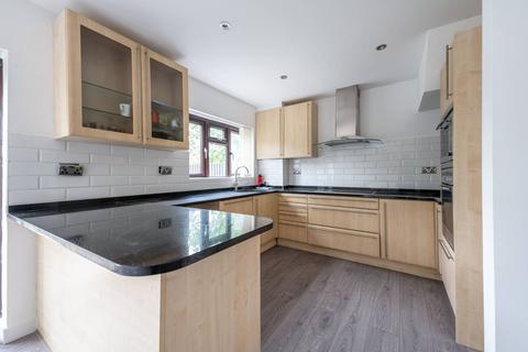 4 bedroom house to rent, Westway, Raynes Park, London, SW20