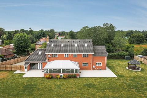 6 bedroom detached house for sale, Shipdham