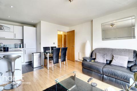 1 bedroom flat for sale, Ivory Court, South Woodford