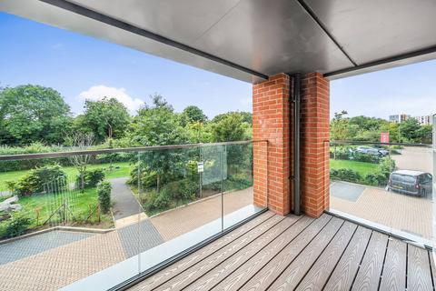 4 bedroom flat for sale, Thonrey Close, Colindale, LONDON, NW9