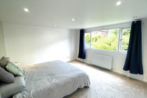 3 bedroom semi-detached bungalow for sale, Newlay Wood Crescent, Leeds LS18