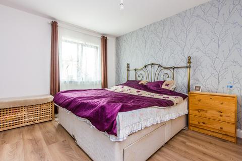 21 Birch Road, Rushden, NN10 0JR