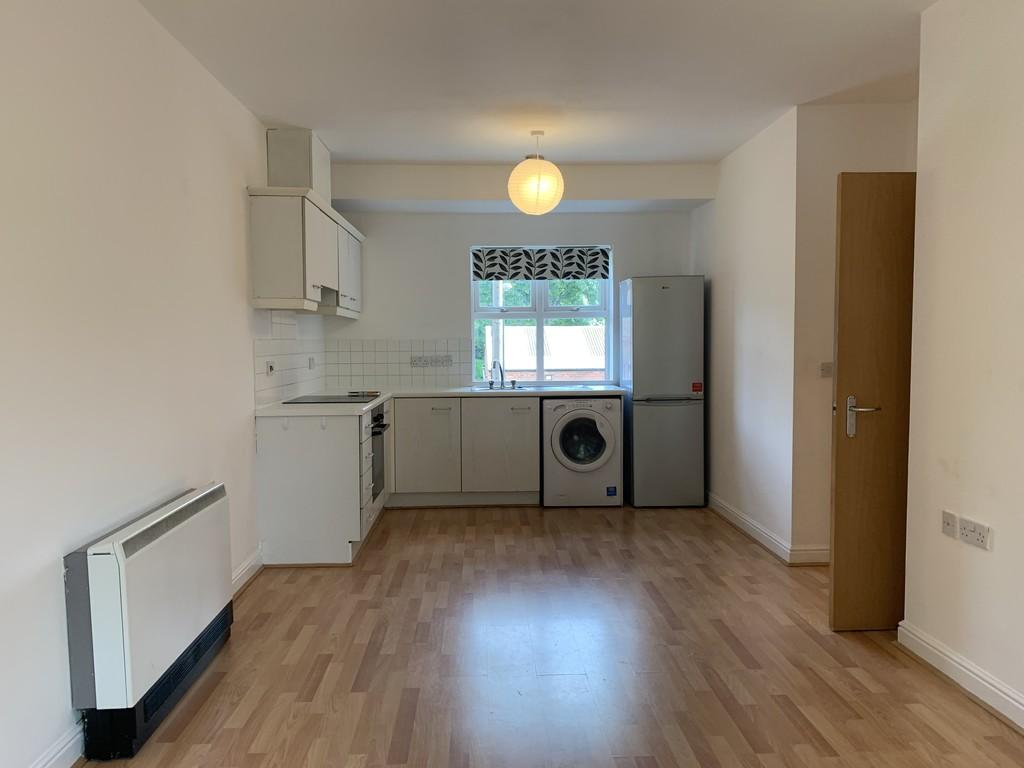 Apartment in Stretford - View 3