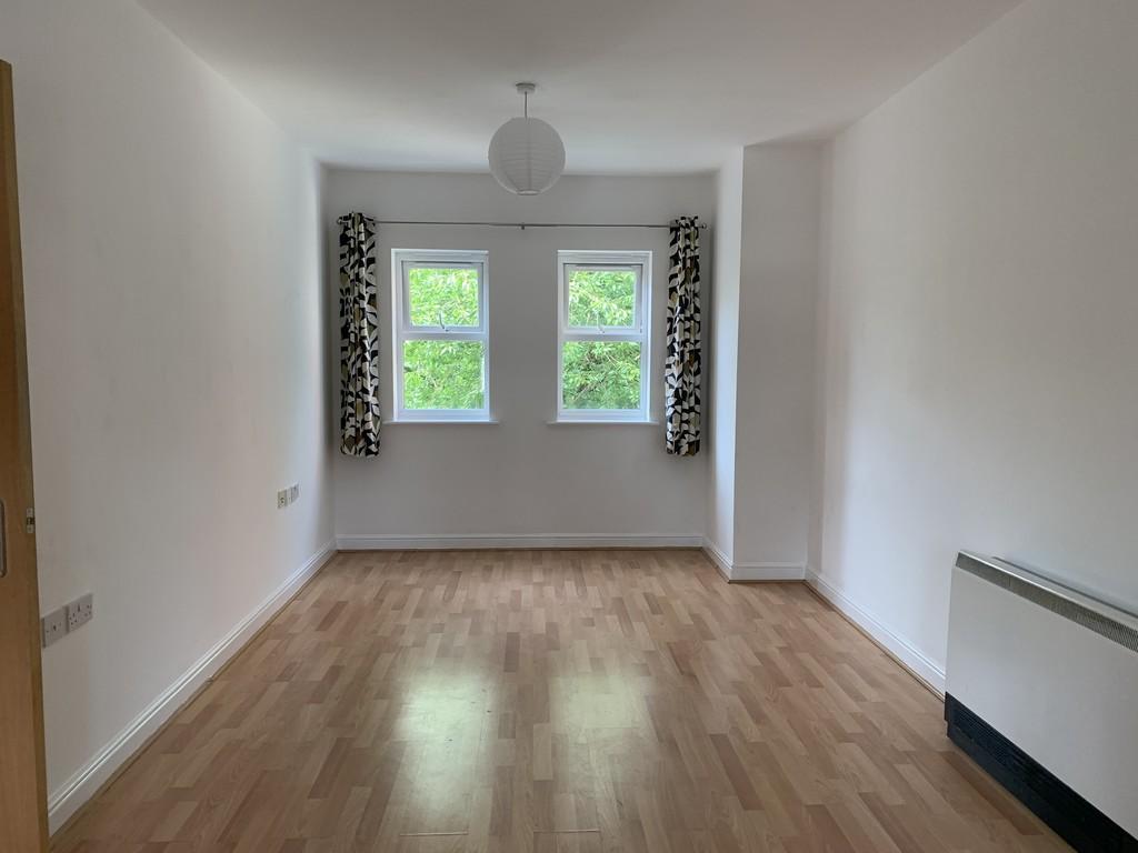 Apartment in Stretford - View 5