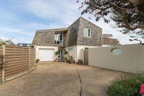 4 bedroom detached house for sale, Rue A L'Or, St Peter Port