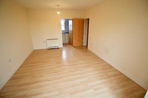 2 bedroom apartment to rent, Heol Tre Forys, Penarth CF64