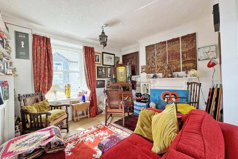9 Mitchell Hill, Truro, TR1 1ED