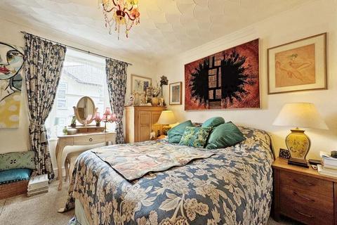 9 Mitchell Hill, Truro, TR1 1ED