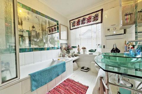 9 Mitchell Hill, Truro, TR1 1ED