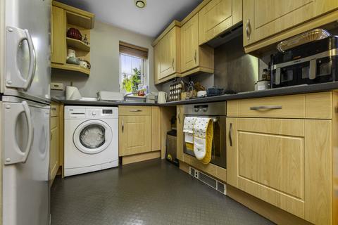 2 bedroom ground floor flat for sale, Tasker Square, Llanishen, Cardiff