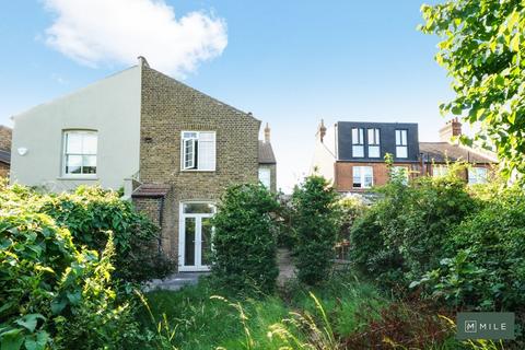 2 bedroom ground floor flat for sale, Monson Road, London NW10