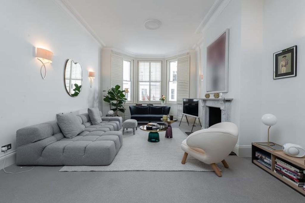 11 Manson Pl Rec 1