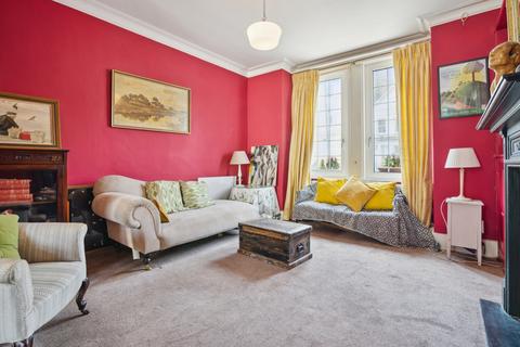 3 bedroom house to rent, Queenstown Road, London
