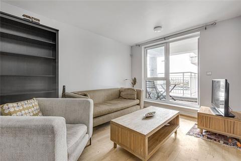 3 bedroom flat to rent, Oyster Wharf, 18 Lombard Road, London