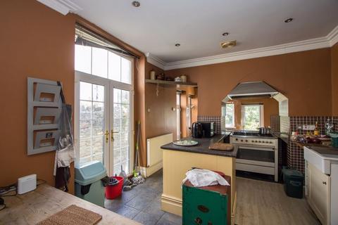 5 bedroom terraced house for sale, Windsor Road, Penarth