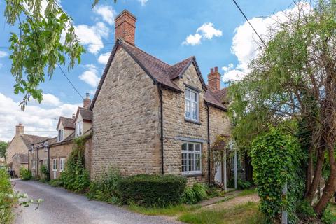 3 bedroom end of terrace house for sale, Laundry Lane, Aston OX18