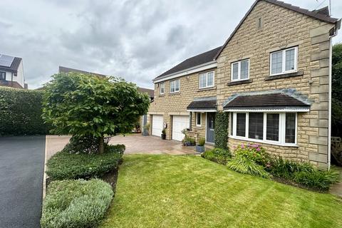 6 bedroom detached house for sale, Crawshaw Avenue, Pudsey