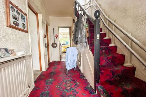 4 Rowton Drive, Sutton Coldfield, B74 2AG