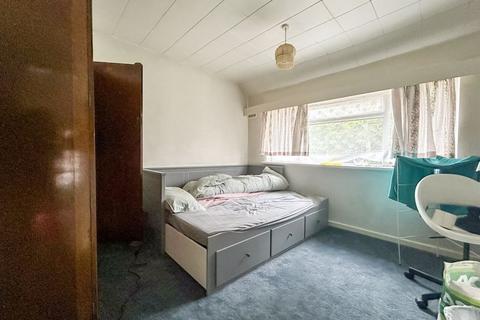 4 Rowton Drive, Sutton Coldfield, B74 2AG
