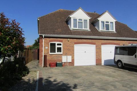 3 bedroom semi-detached house to rent, Chapel Lane, Frinton-on-Sea CO13