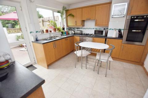 3 bedroom end of terrace house for sale, Lloyds Crescent, Exeter