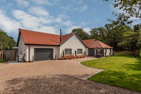 5 bedroom detached house for sale, Doctor Watsons Lane, Kesgrave, IP5 1BS