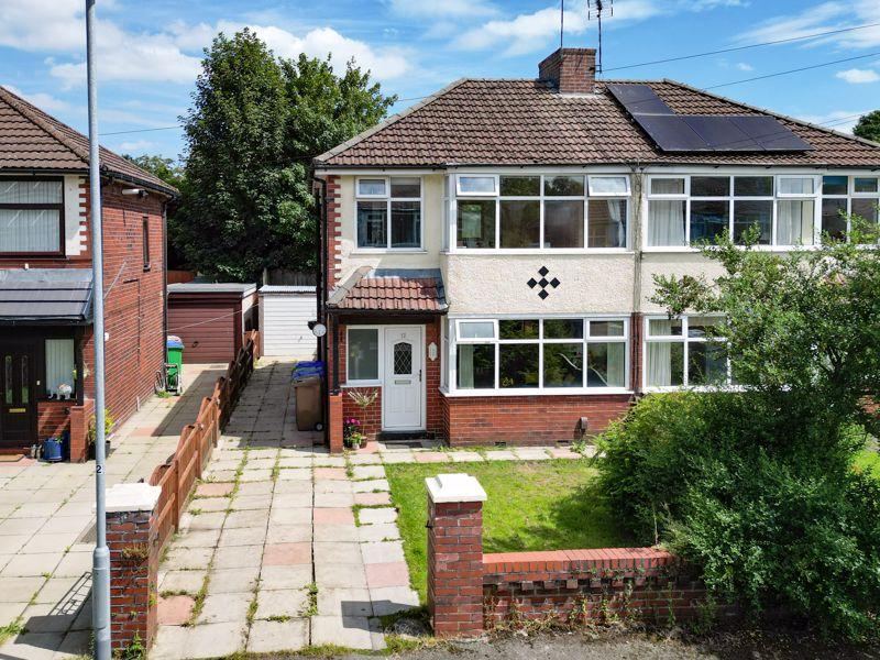 Cleveleys Avenue, Rochdale, OL16 4PD 3 bed semidetached house for sale