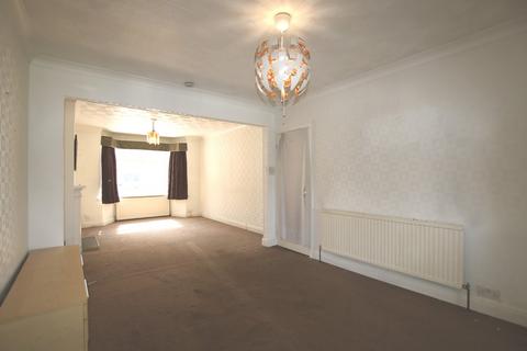 4 bedroom terraced house to rent, Coles Green Road, London, NW2