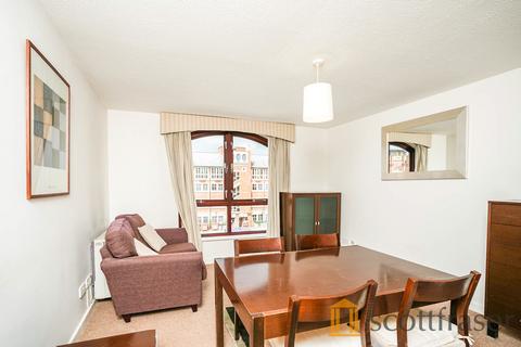 1 bedroom flat to rent, The Heyes, Gloucester Green