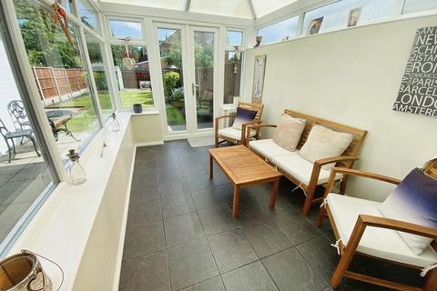 3 bedroom terraced house for sale, Whitehead Drive, Sutton Coldfield B76