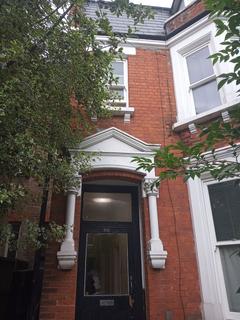 Flat share to rent, Modern Studio to let in Kilburn