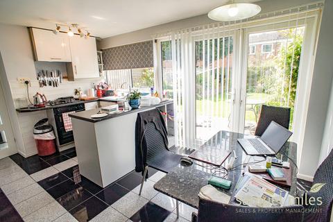 3 bedroom semi-detached house for sale, Aspen Close, Swindon SN4