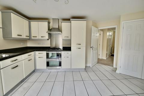 4 bedroom house to rent, Partington Square, Runcorn