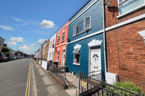 3 bedroom terraced house for sale, High Street, Gloucester GL1