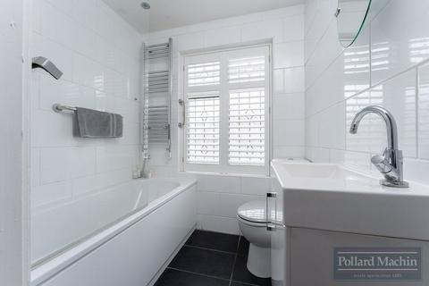 58 Farnborough Crescent, South Croydon, CR2 8HA