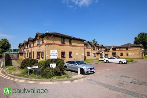 1 bedroom ground floor flat for sale, Victoria Close, Cheshunt