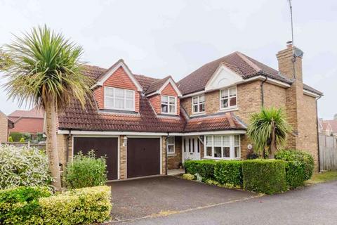 5 bedroom detached house for sale, Nore Road, Leigh-On-Sea SS9