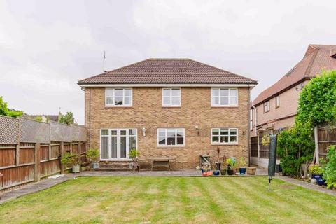 5 bedroom detached house for sale, Nore Road, Leigh-On-Sea SS9
