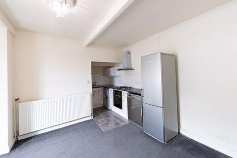 1 bedroom terraced house to rent, Halifax Old Road, Huddersfield