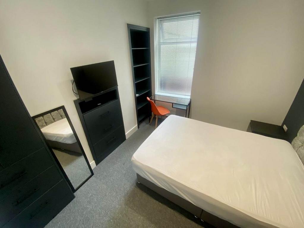 C64655ad-3441-4436-a