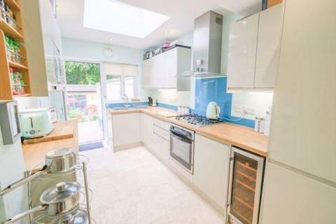 3 bedroom semi-detached house to rent, Lindrosa Road, Streetly, Sutton Coldfield