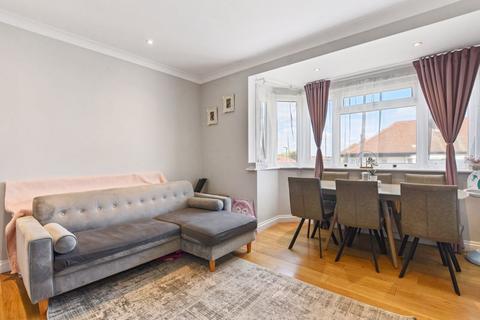 8 Ranmoor Gardens, Harrow, HA1 1UQ