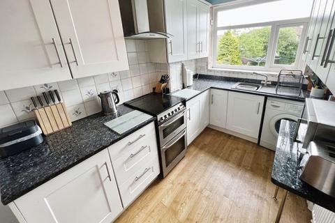 4 bedroom semi-detached house for sale, Kingsland Road, Farnworth