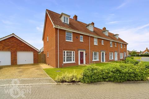 3 bedroom townhouse for sale, Barbel Close, Mulbarton, Norwich