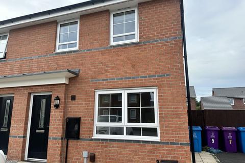 3 bedroom semi-detached house to rent, Birchwood Street, Liverpool, L24