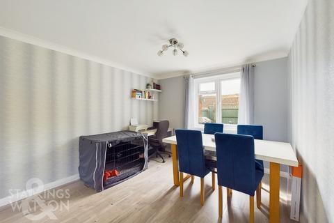 3 bedroom end of terrace house for sale, Howe Lane, Poringland, Norwich